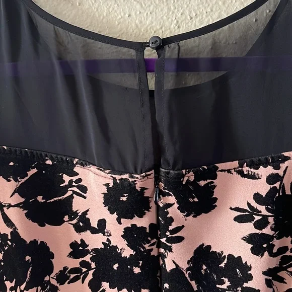 PINK AND BLACK DRESS WITH BLACK FLORAL PRINT SIZE 12 ENFOCUS STUDIO - Picture 3 of 8